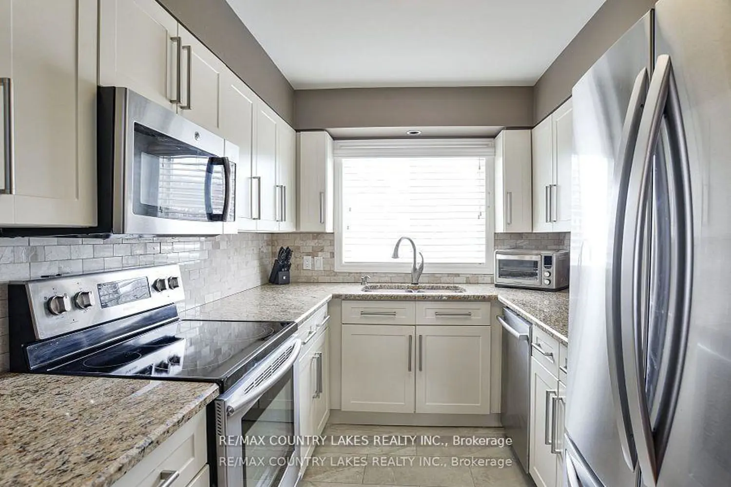 Additional image 6 of 24 Laguna Parkway 15