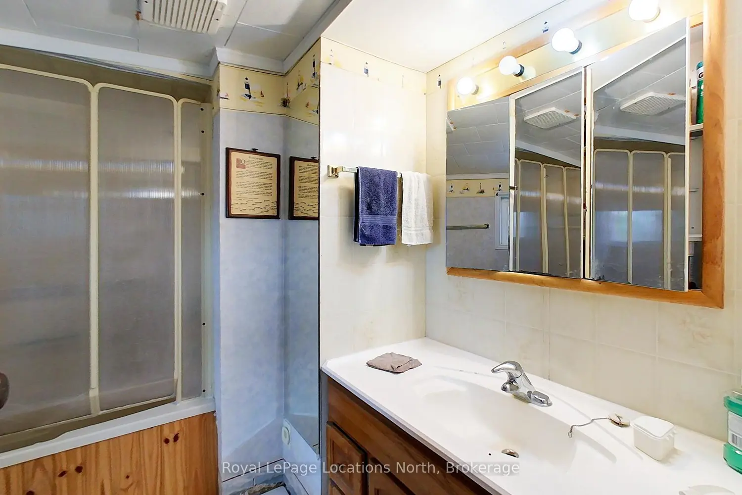 Additional image 11 of 138268 Grey 112 Road