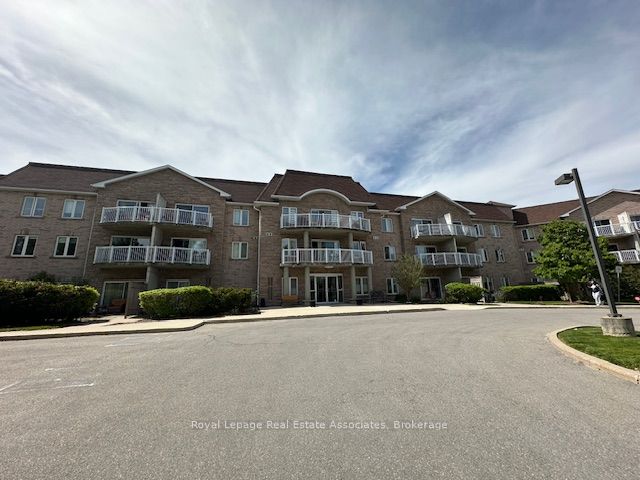 Additional image 2 of 120-32 Church Street, King, ON, L0G 1T0