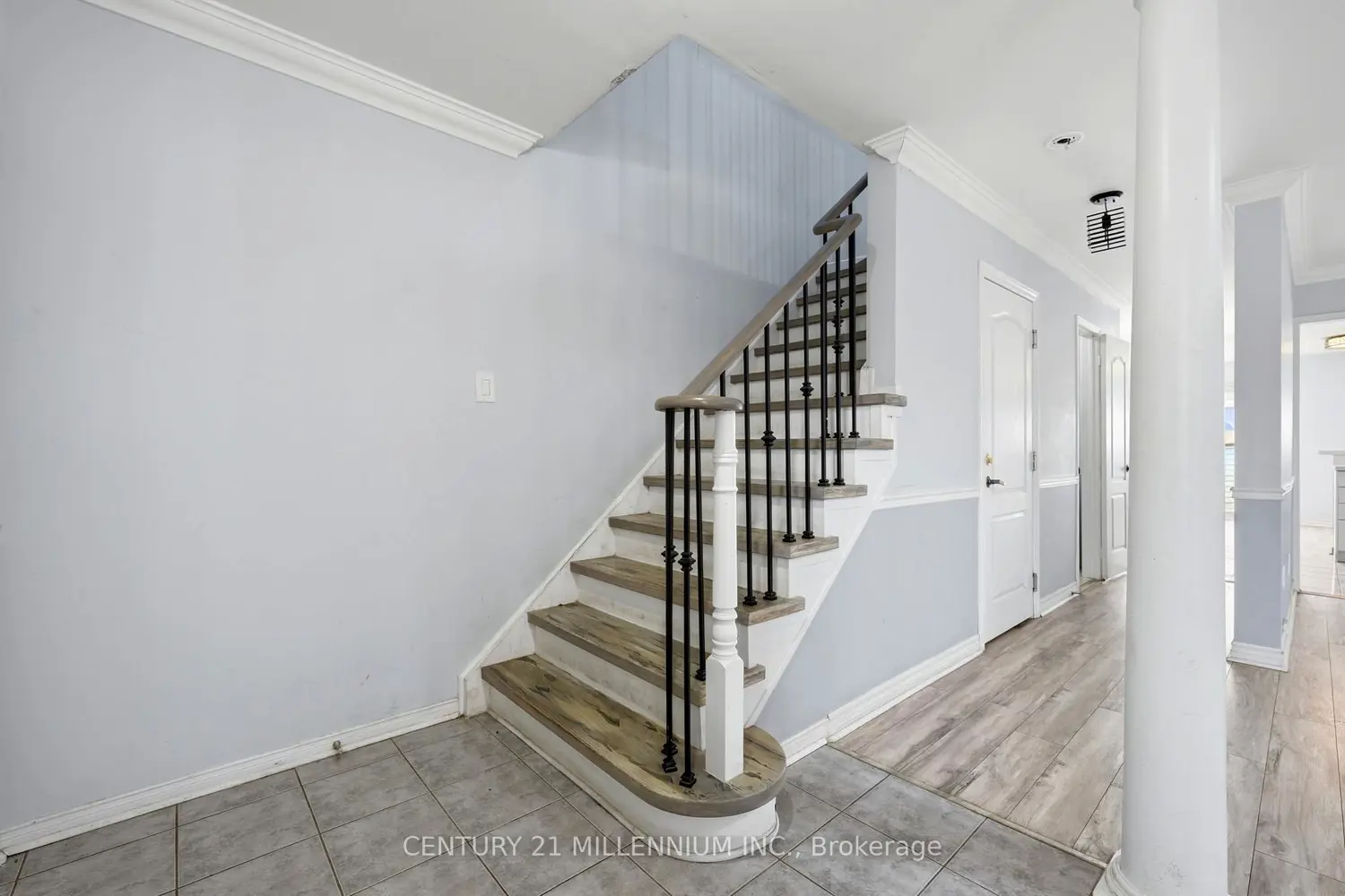 Additional image 3 of 42 Feathertop Lane