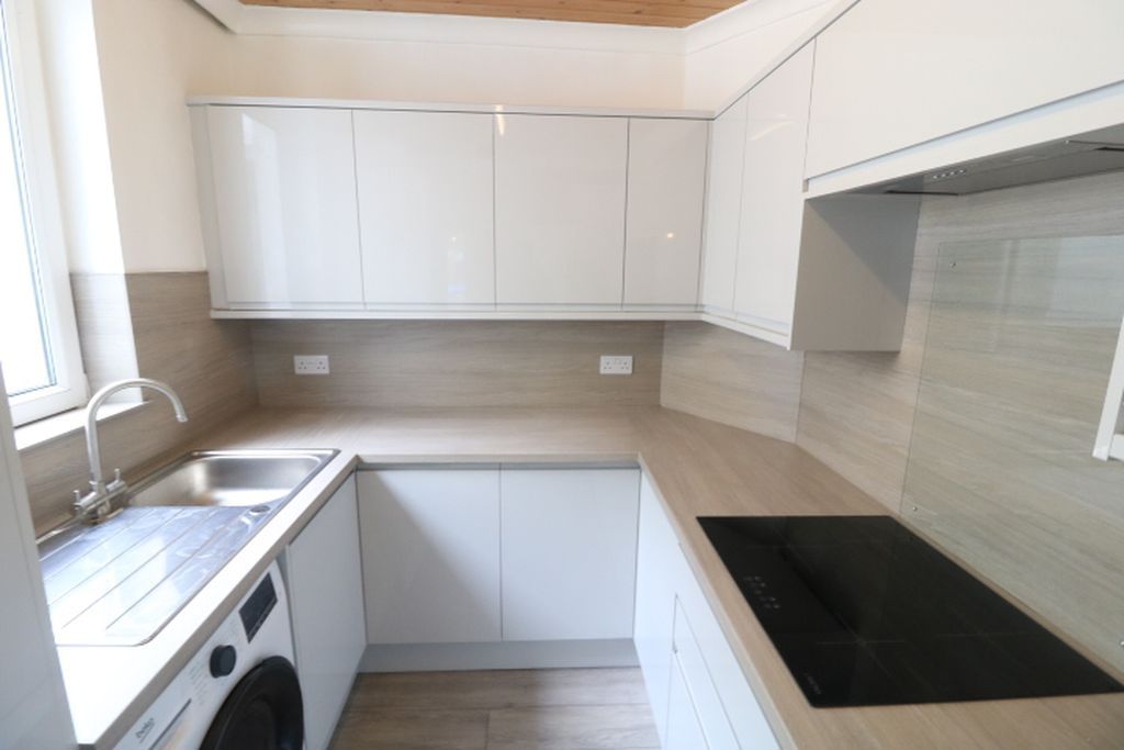 Additional image 2 of 2 bed terraced house to rentLinden Grove, Douglas IM2