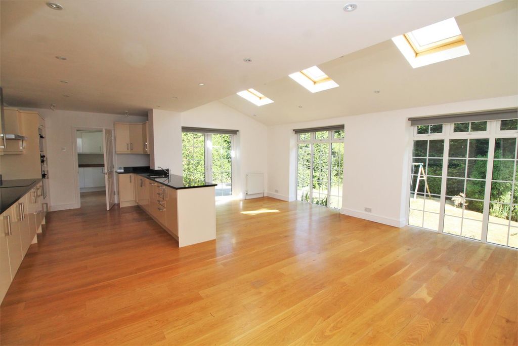 Additional image 2 of 5 bed detached house to rentWhite Hart Wood, Sevenoaks TN13