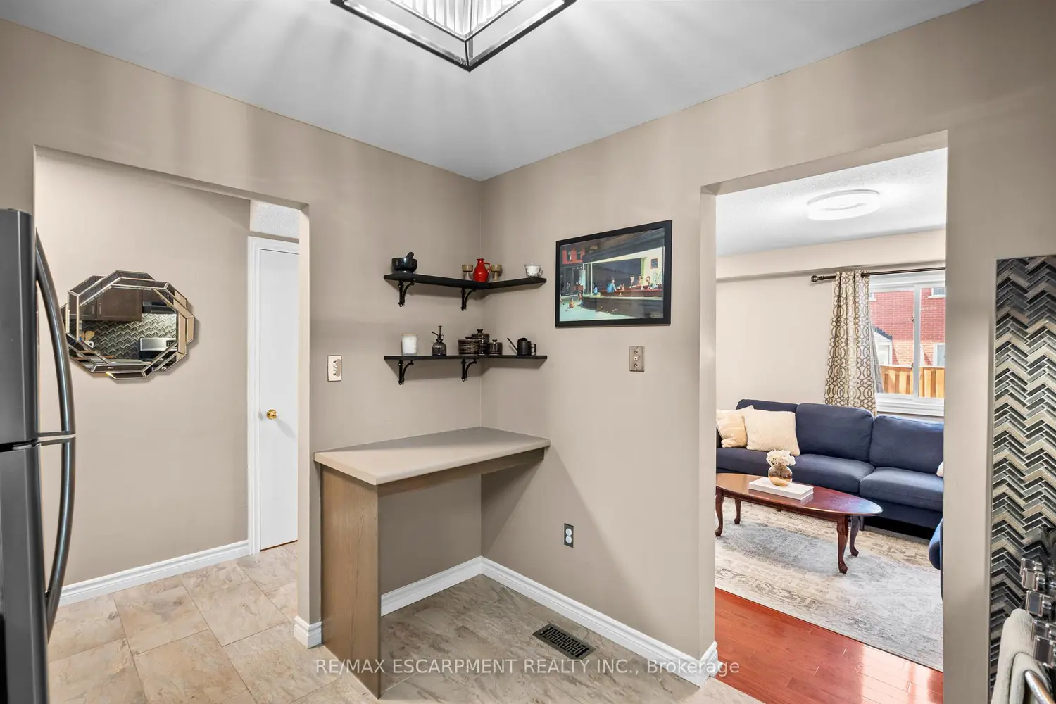 Additional image 4 of 610 Barton Street 12