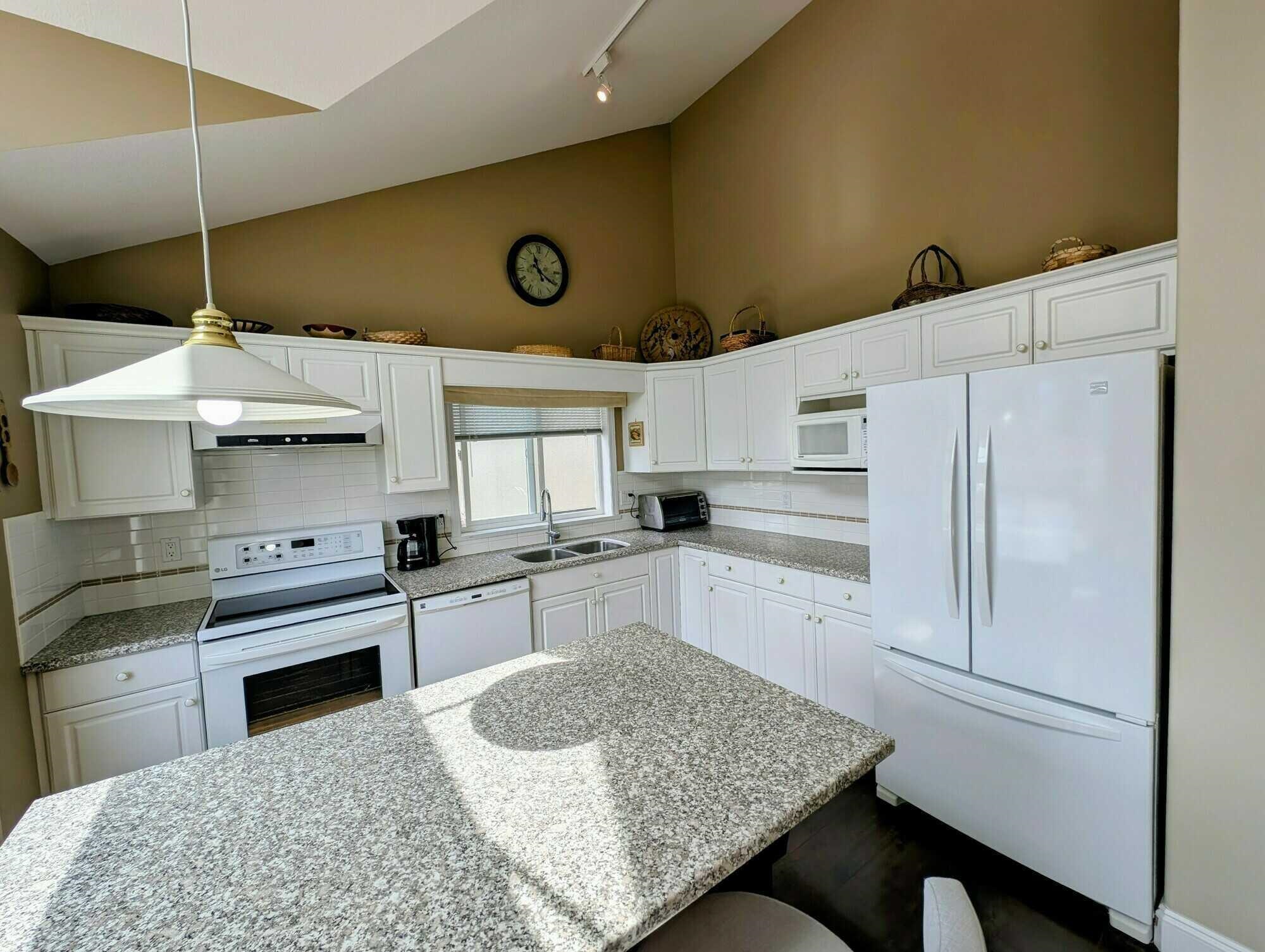 Additional image 5 of 8-8590 Sunrise Drive, Chilliwack, BC, V2R 3Z4