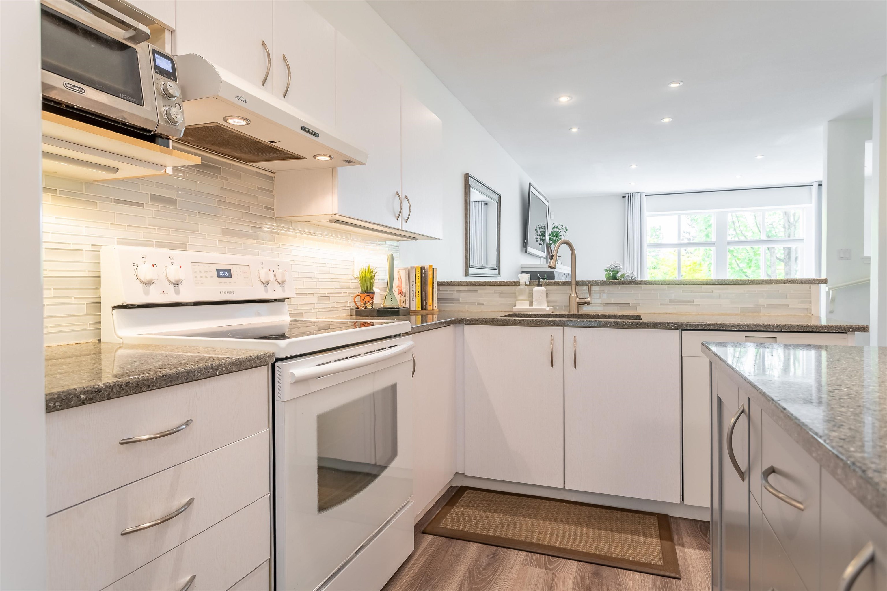 Additional image 5 of 4-14959 58 Avenue, Surrey, BC, V3S 9Y9