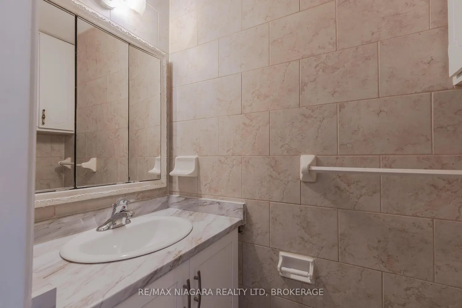Additional image 8 of 6767 Thorold Stone Road 88
