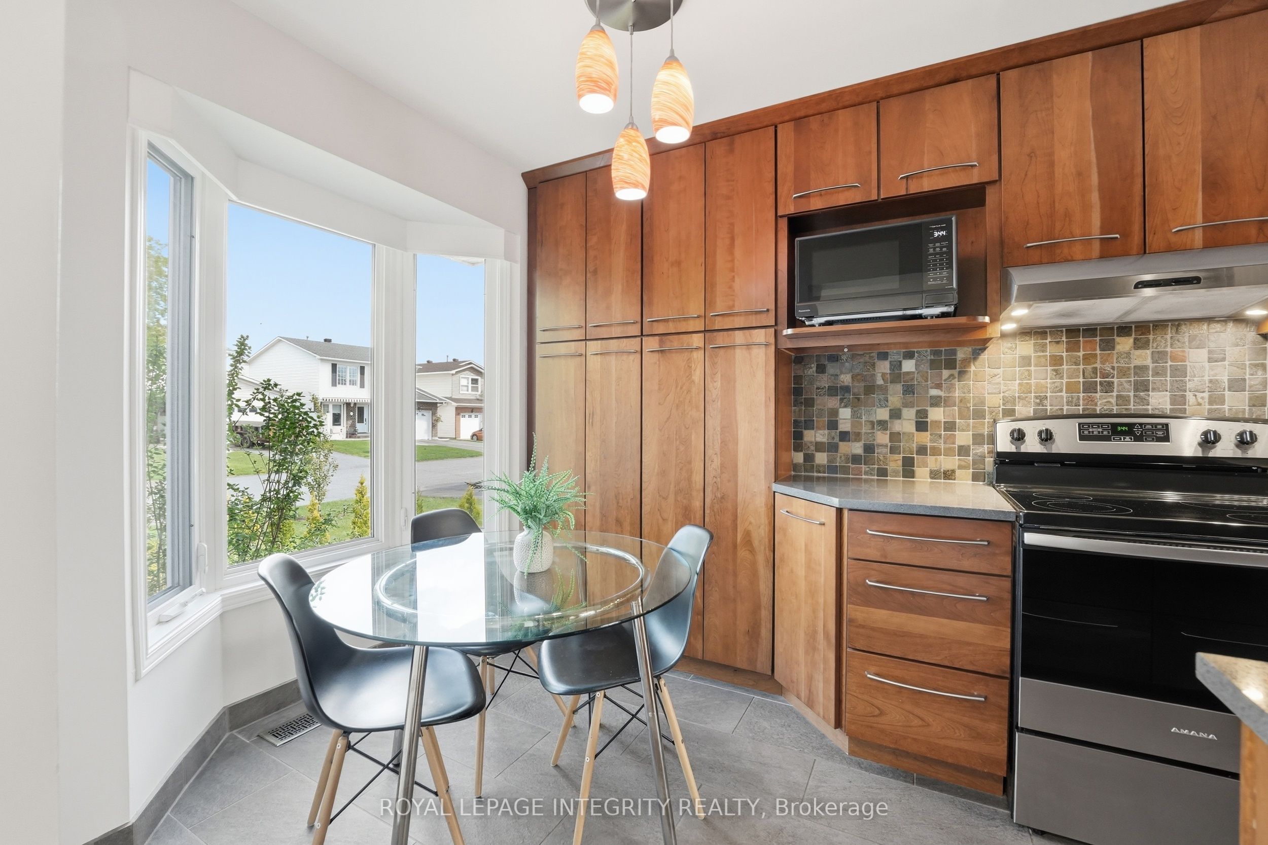 Additional image 5 of 40 Barra Avenue, Ottawa, ON, K2L 2S1