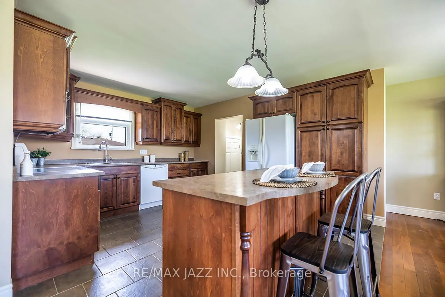 152 Belleville Road photo 4