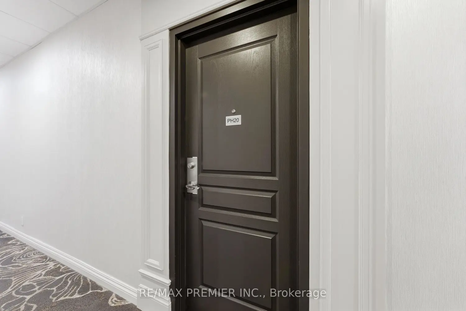 Additional image 3 of 16 Dallimore Circle Ph20