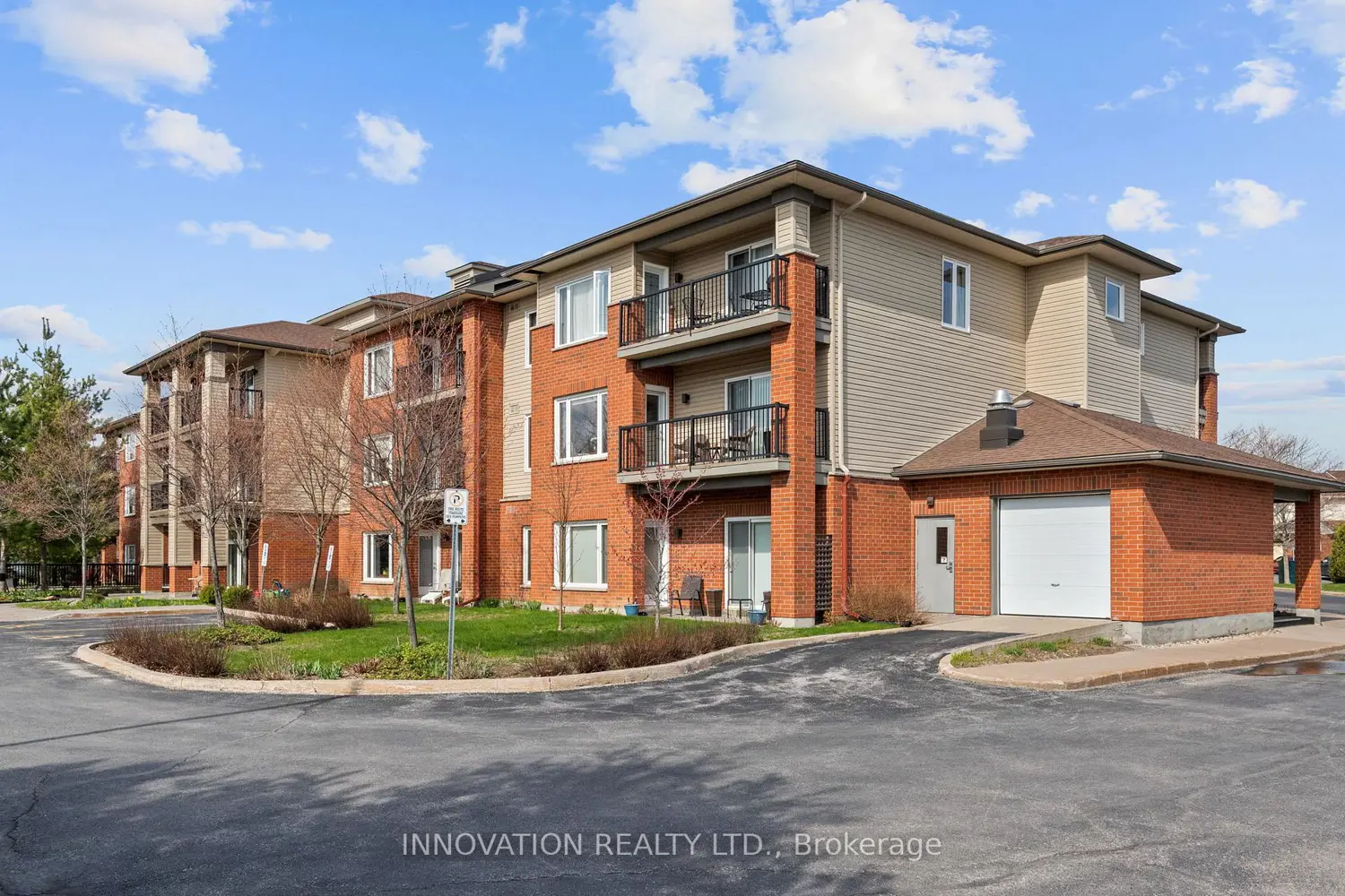 100 Jamieson Street 209