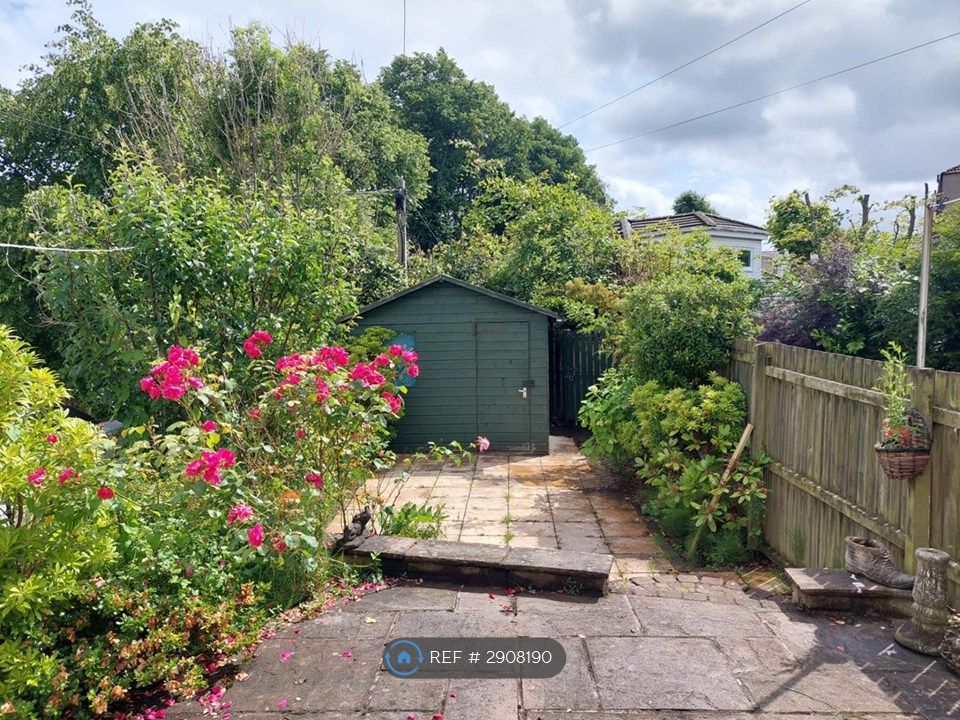 Additional image 4 of 2 bed terraced house to rentStamperland Hill, Clarkston, Glasgow G76