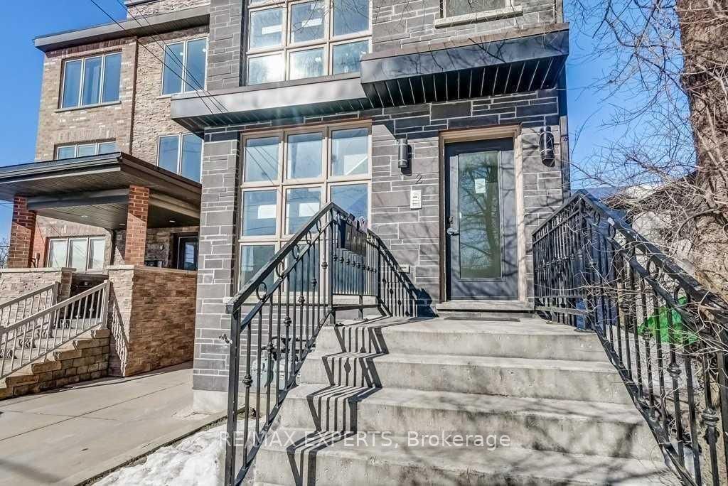 Upper-2 Hyde Avenue, Toronto, ON, M6M 1J3