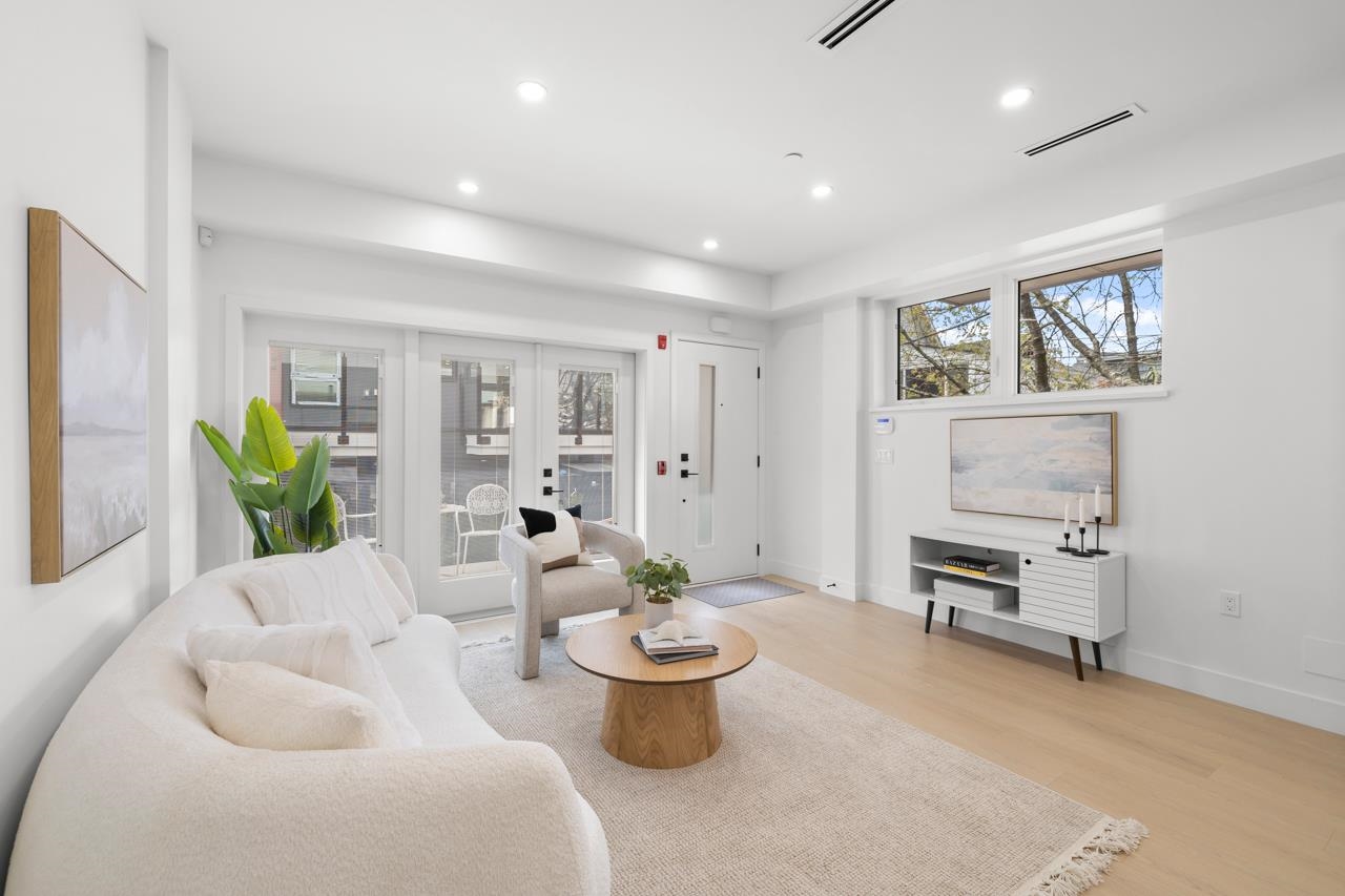 Additional image 6 of 2133 Pender Street E, Vancouver, BC, V5L 1X3