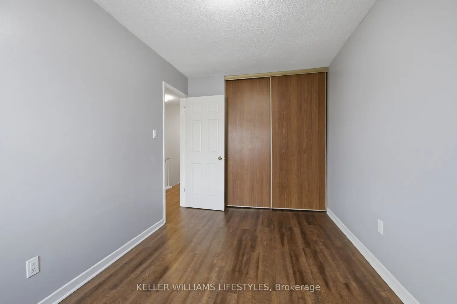 Additional image 14 of 500 Osgoode Drive 136
