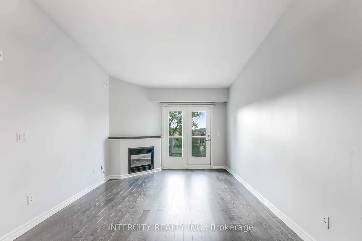 Additional image 10 of 6928 Ailanthus Avenue 306