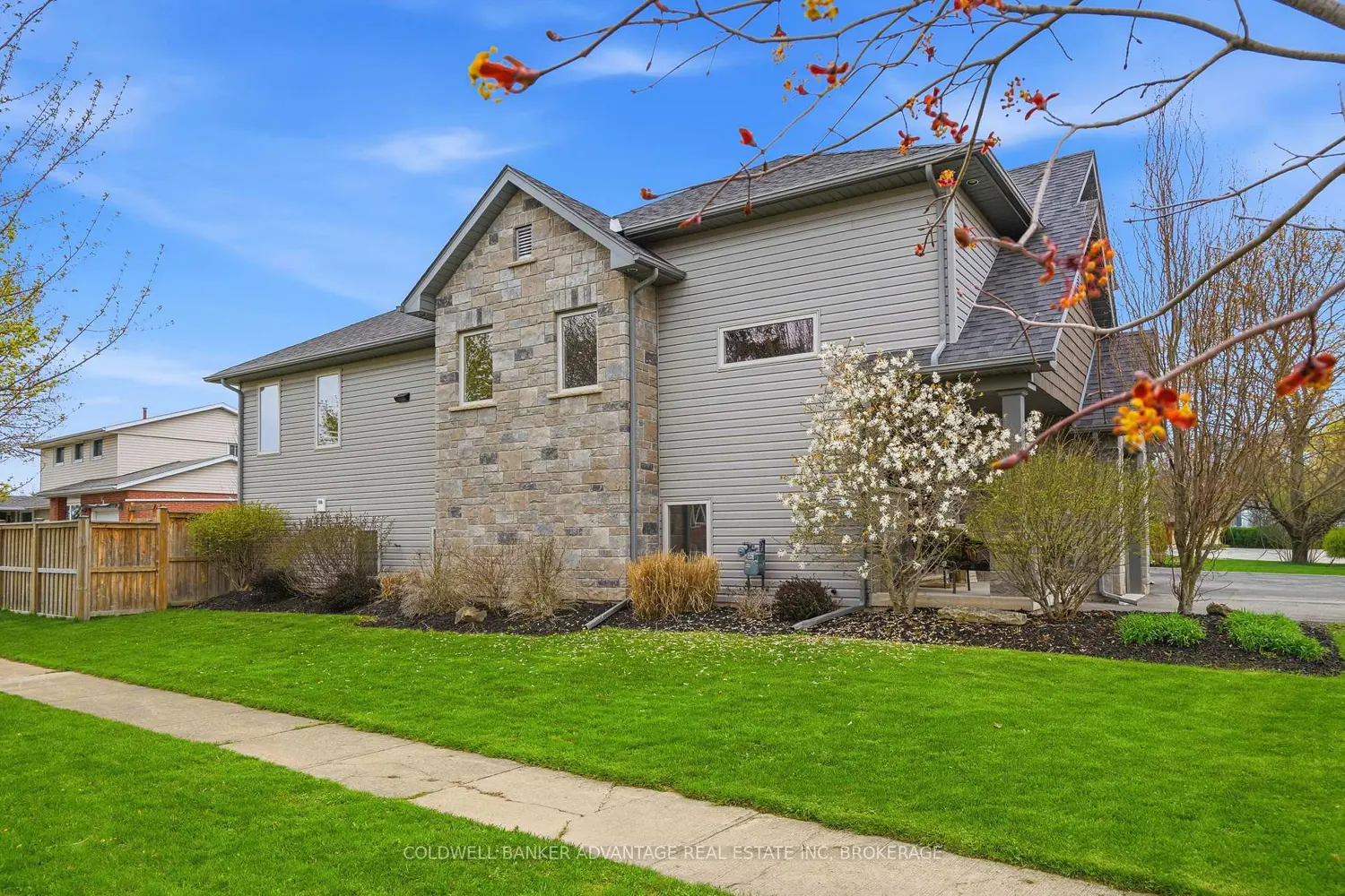 3 Ascot Court