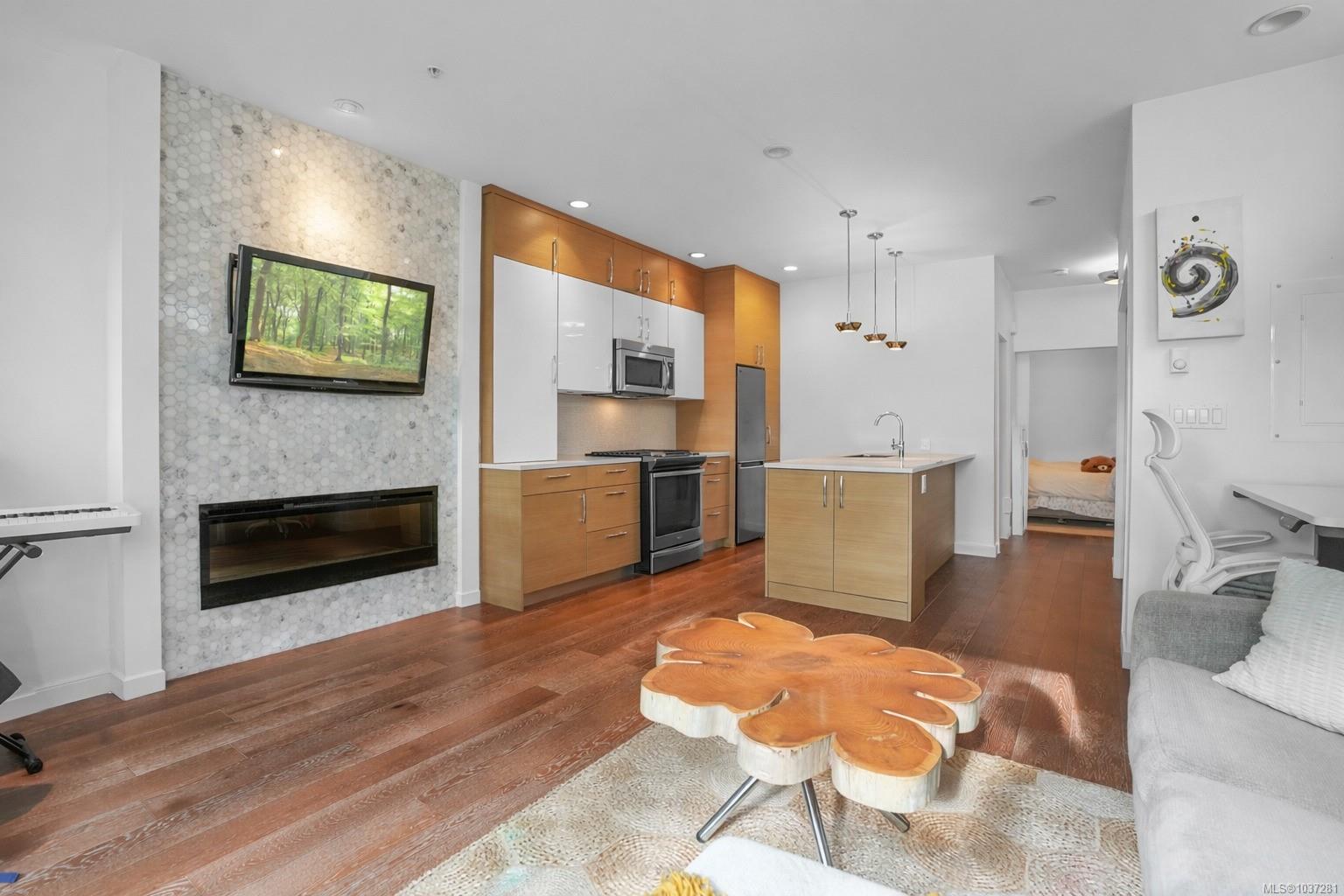 Additional image 6 of 102-1014 Park Boulevard, Victoria, BC, V8V 2T4