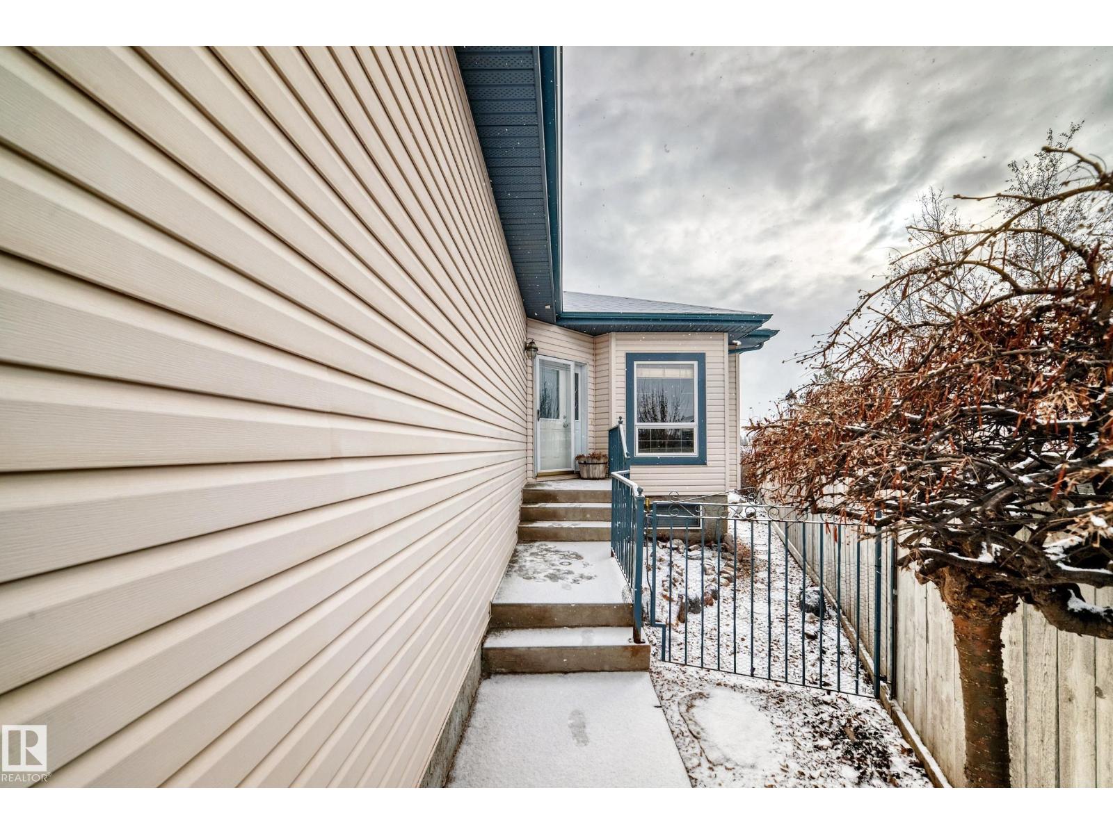 Additional image 4 of 576 Glenwright Crescent NW, Edmonton, AB, T5P4E6