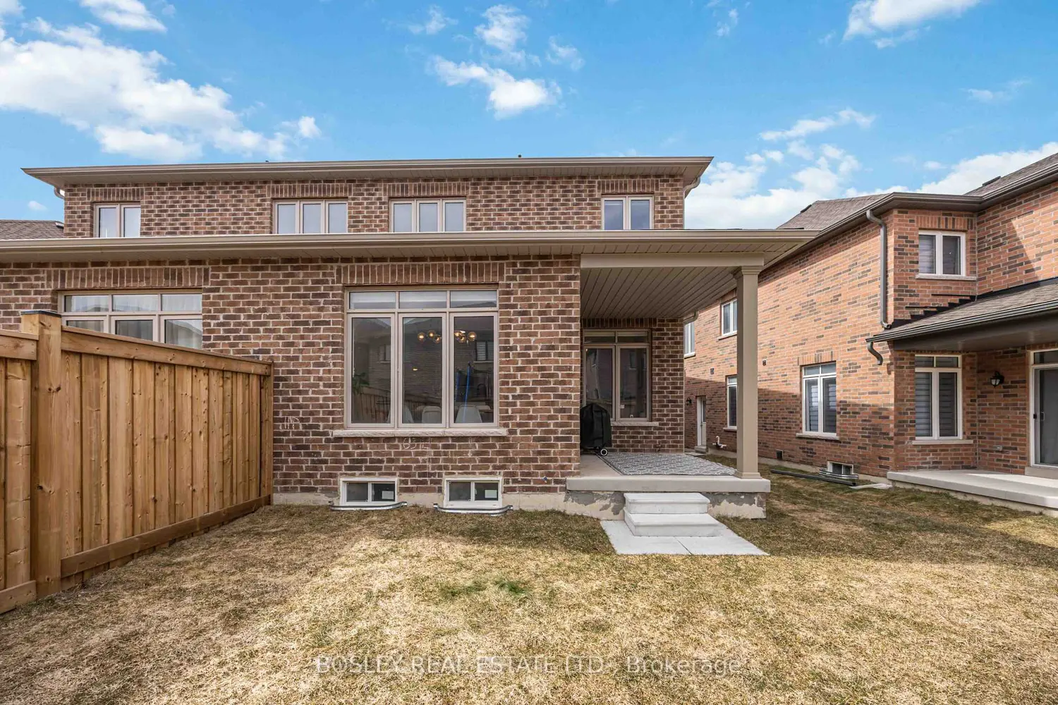 Additional image 20 of 29 Ferragine Crescent