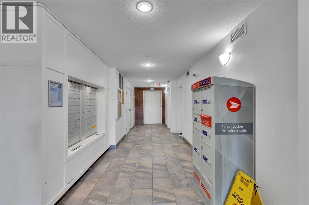 Additional image 4 of 804 Copperpond Boulevard Southeast, Calgary, AB, T2Z4R2