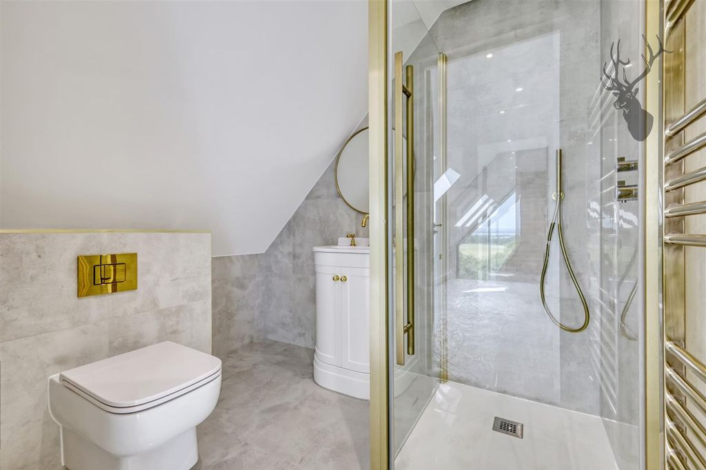 Additional image 34 of 4 bed detached house to rentMott Street, Loughton IG10