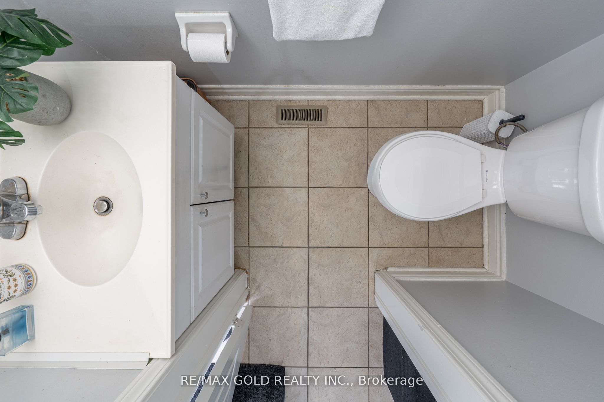 Additional image 6 of 8 Bayridge Drive, Brampton, ON, L6P 2H8