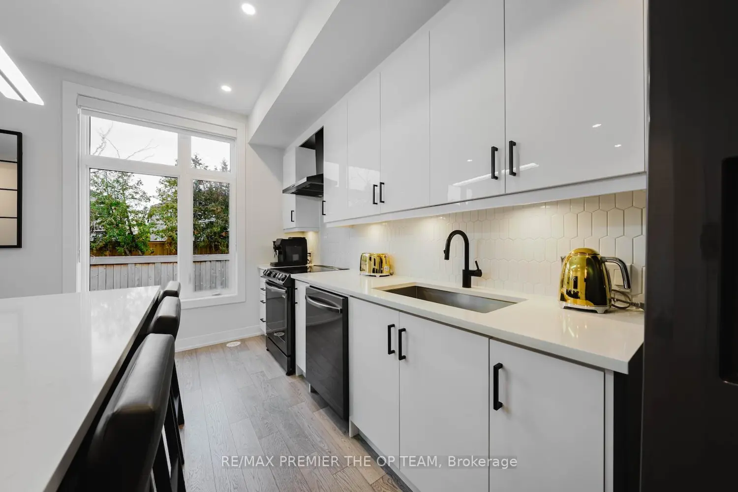 Additional image 12 of 9580 Islington Avenue 139