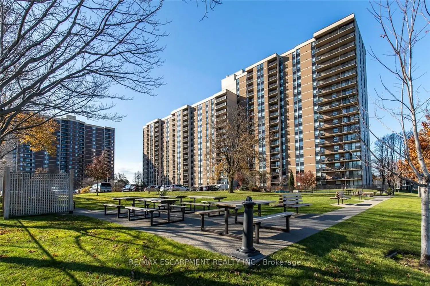 Additional image 18 of 500 Green Road 310
