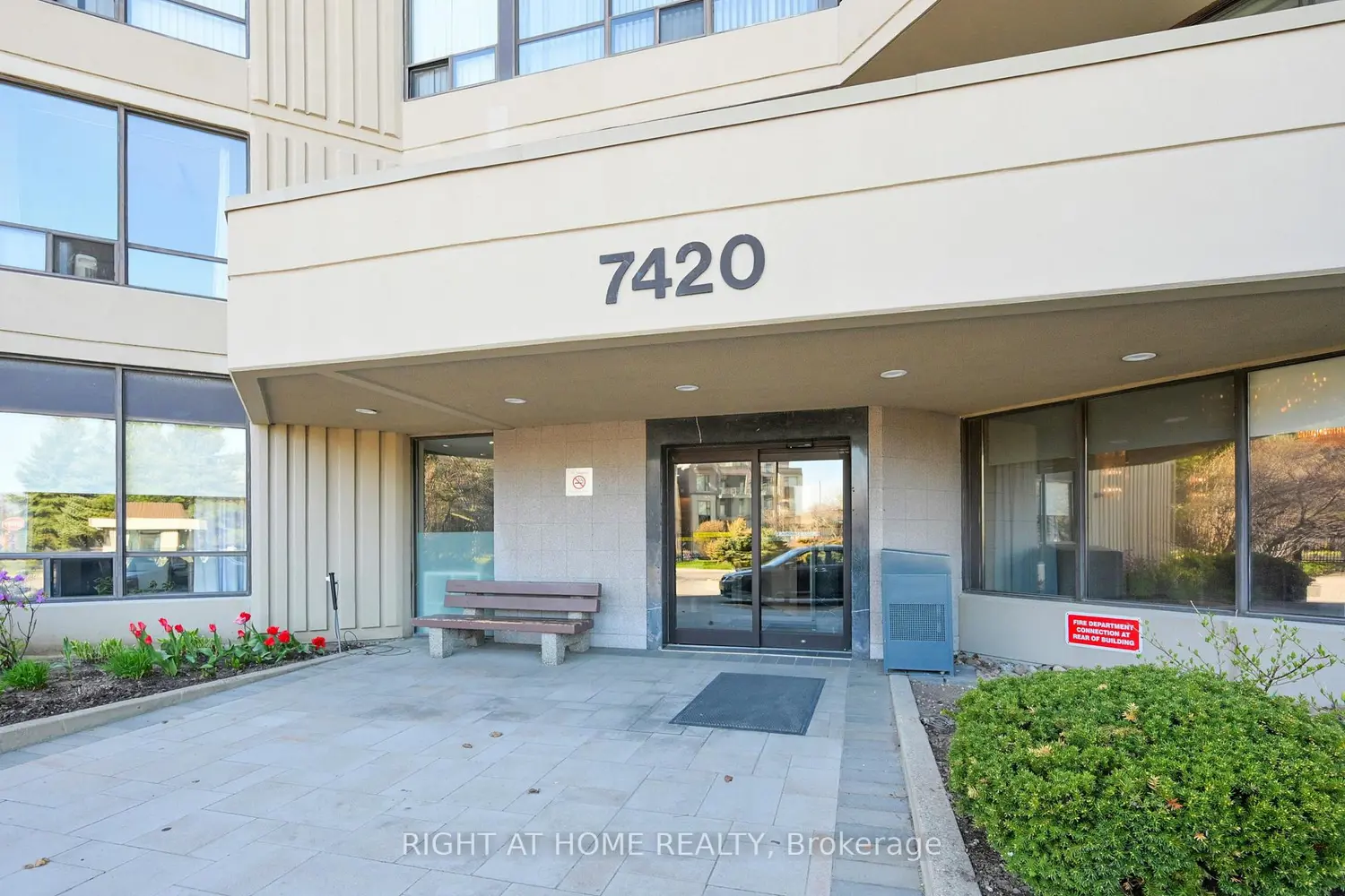 Additional image 18 of 7420 Bathurst Street 1510
