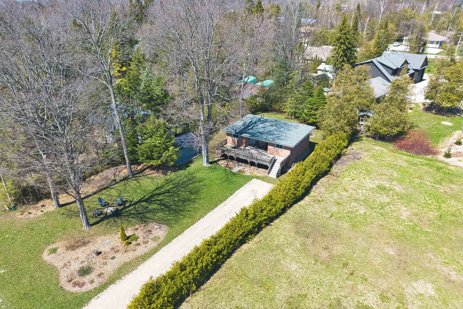 122 Hemlock Street photo 2