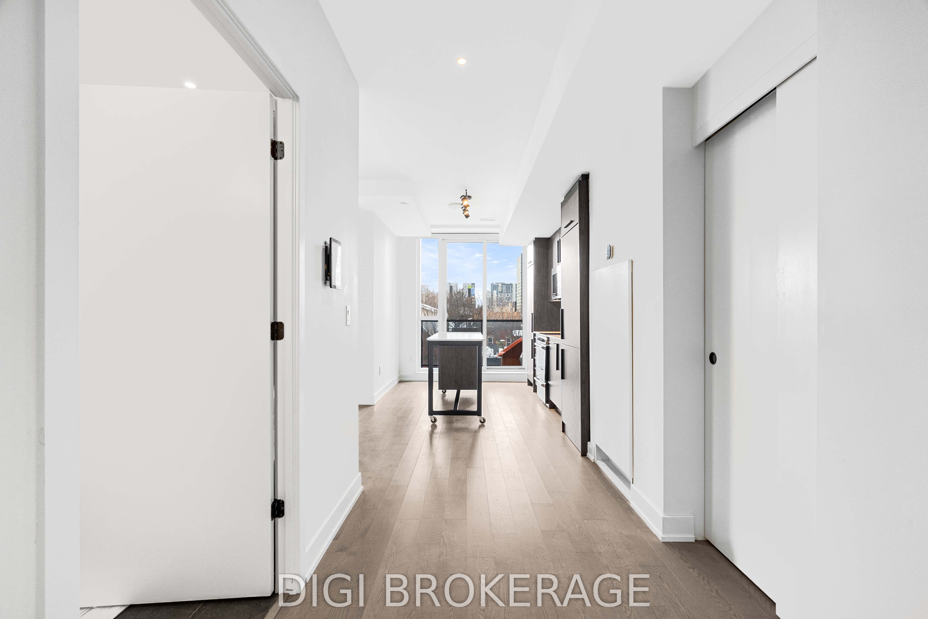 Additional image 6 of 303-560 Rideau Street, Ottawa, ON, K1N 5Z8