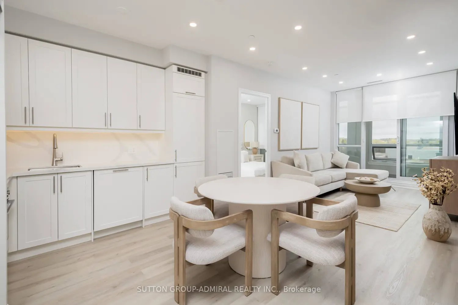 Additional image 3 of 9085 Jane Street 622