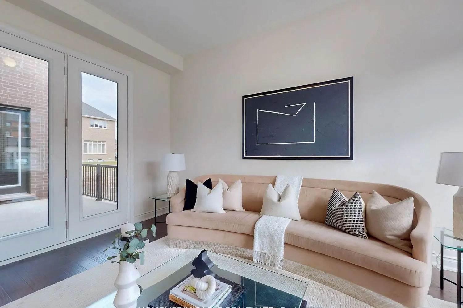 25 Joiner Circle photo 3