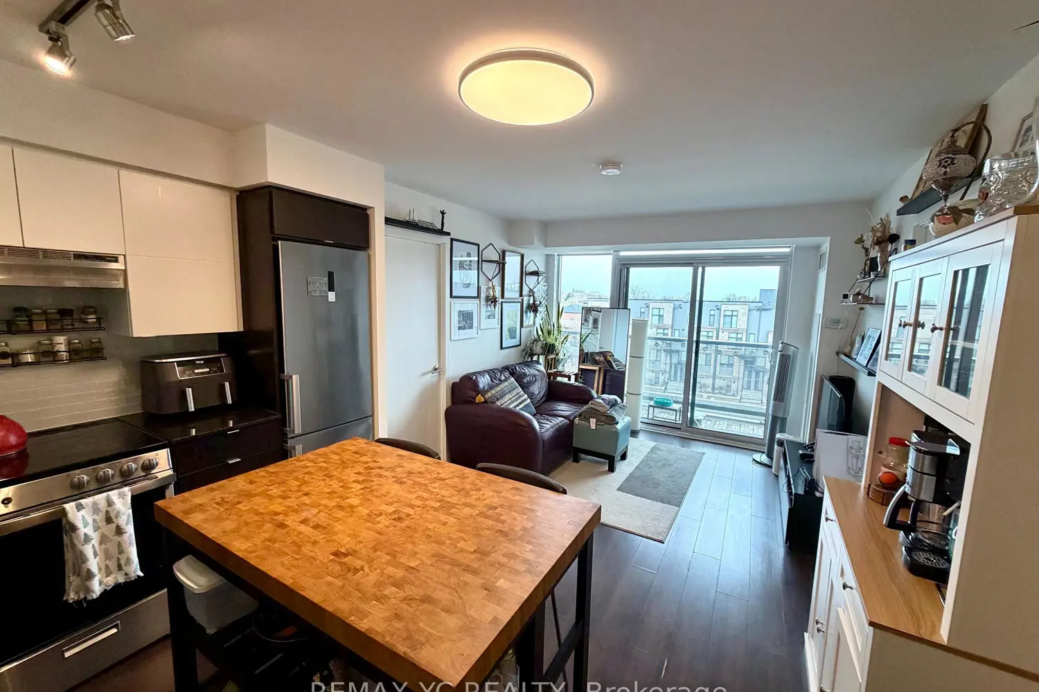 Additional image 3 of 120 Varna Drive 520
