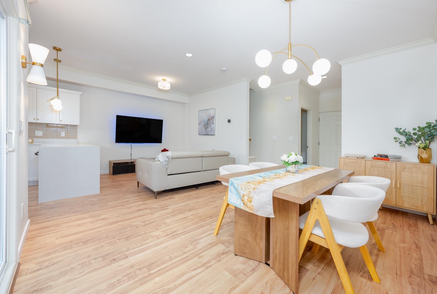 2-8271 Francis Road, Richmond, BC, V6Y 1A5