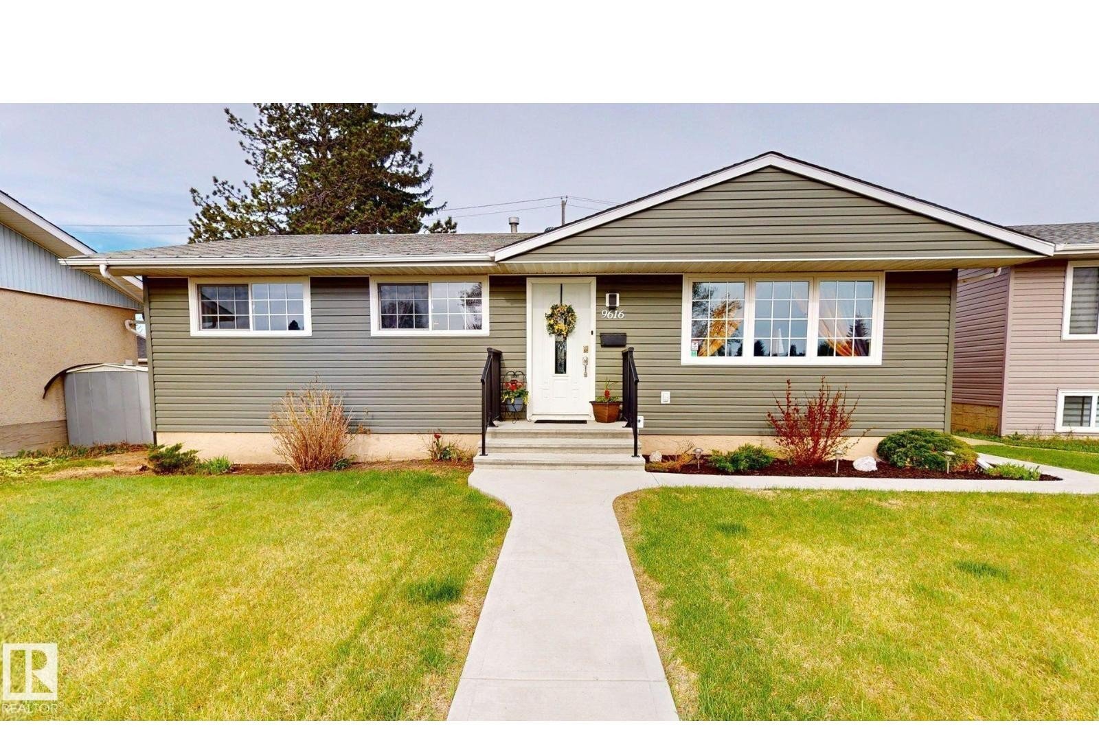 Additional image 7 of 9616 169 Street NW, Edmonton, AB, T5P3X2