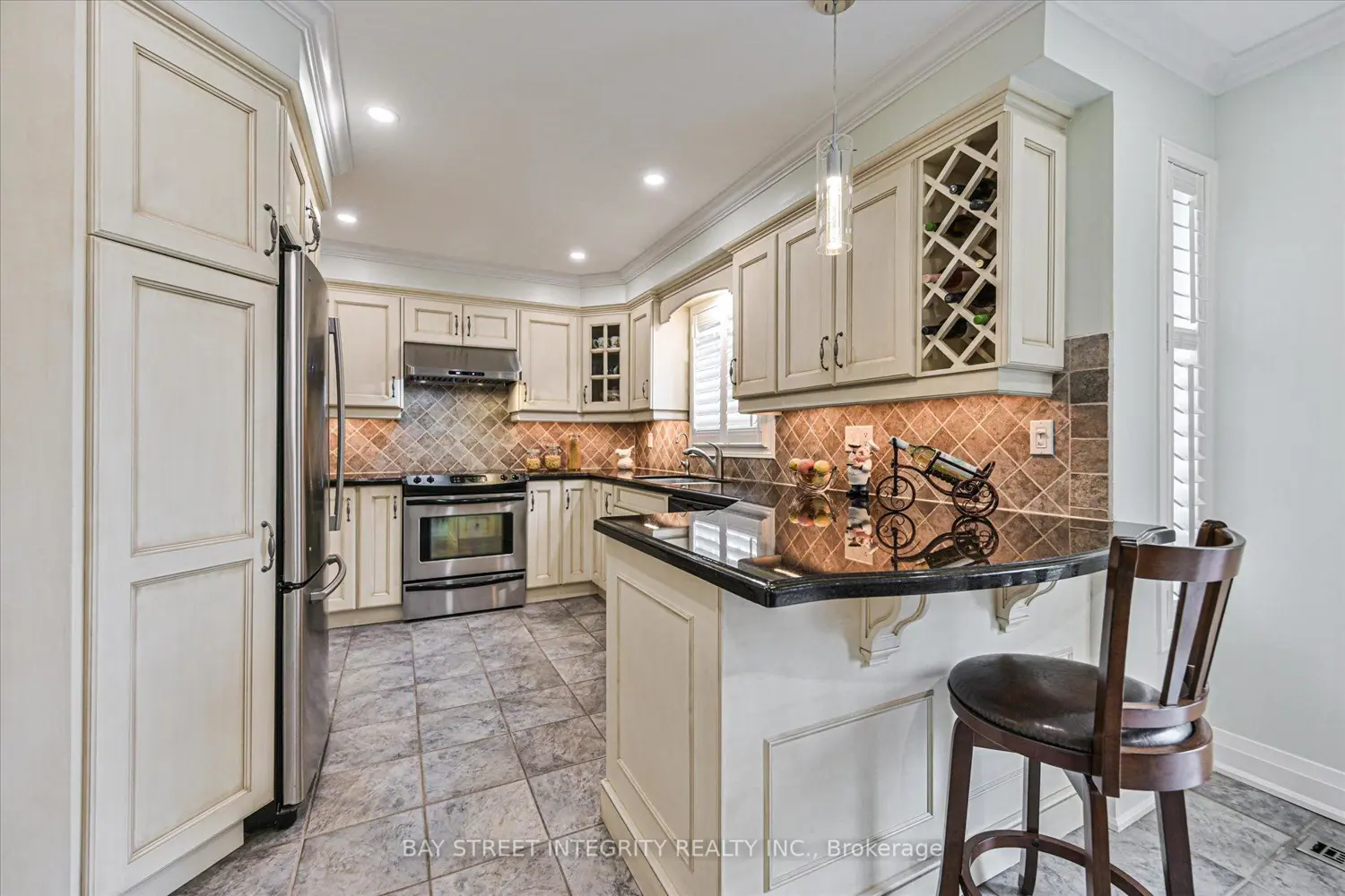Additional image 4 of 535 Malvern Crescent