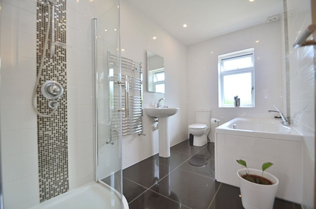 Additional image 25 of 5 bed detached house to rentClarendon Way, Chislehurst BR7