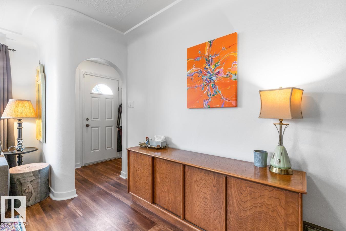 Additional image 6 of 9908 87 Avenue NW, Edmonton, AB, T6E2N7