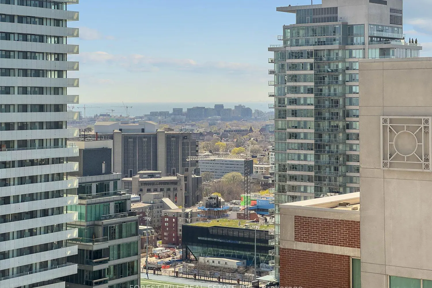 Additional image 12 of 155 Yorkville Avenue 2917