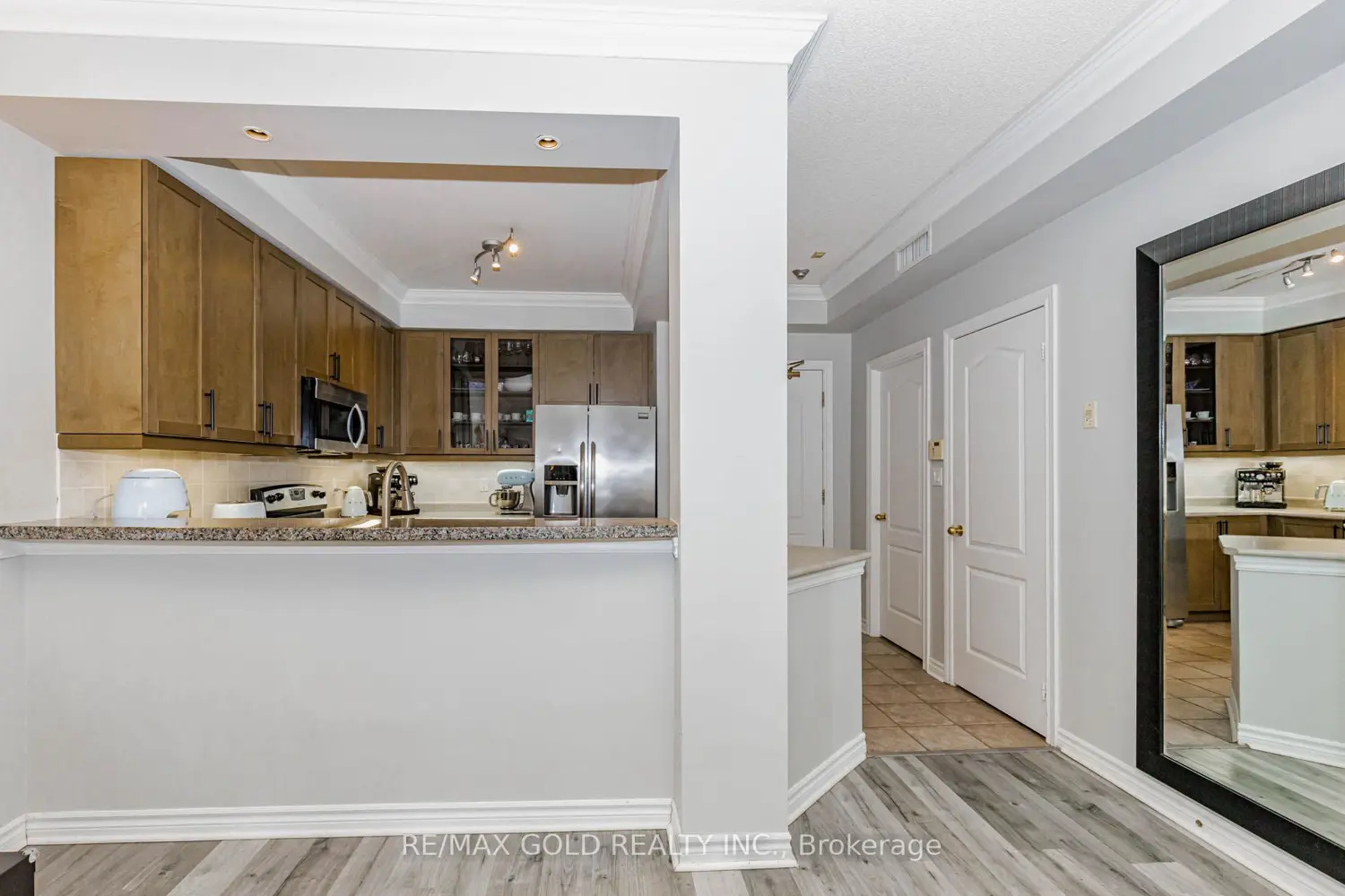 Additional image 6 of 3351 Cawthra Road 223