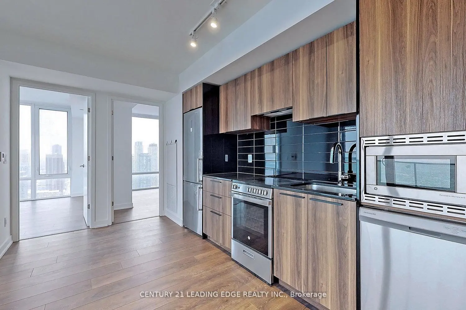 Additional image 7 of 501 Yonge Street 5102