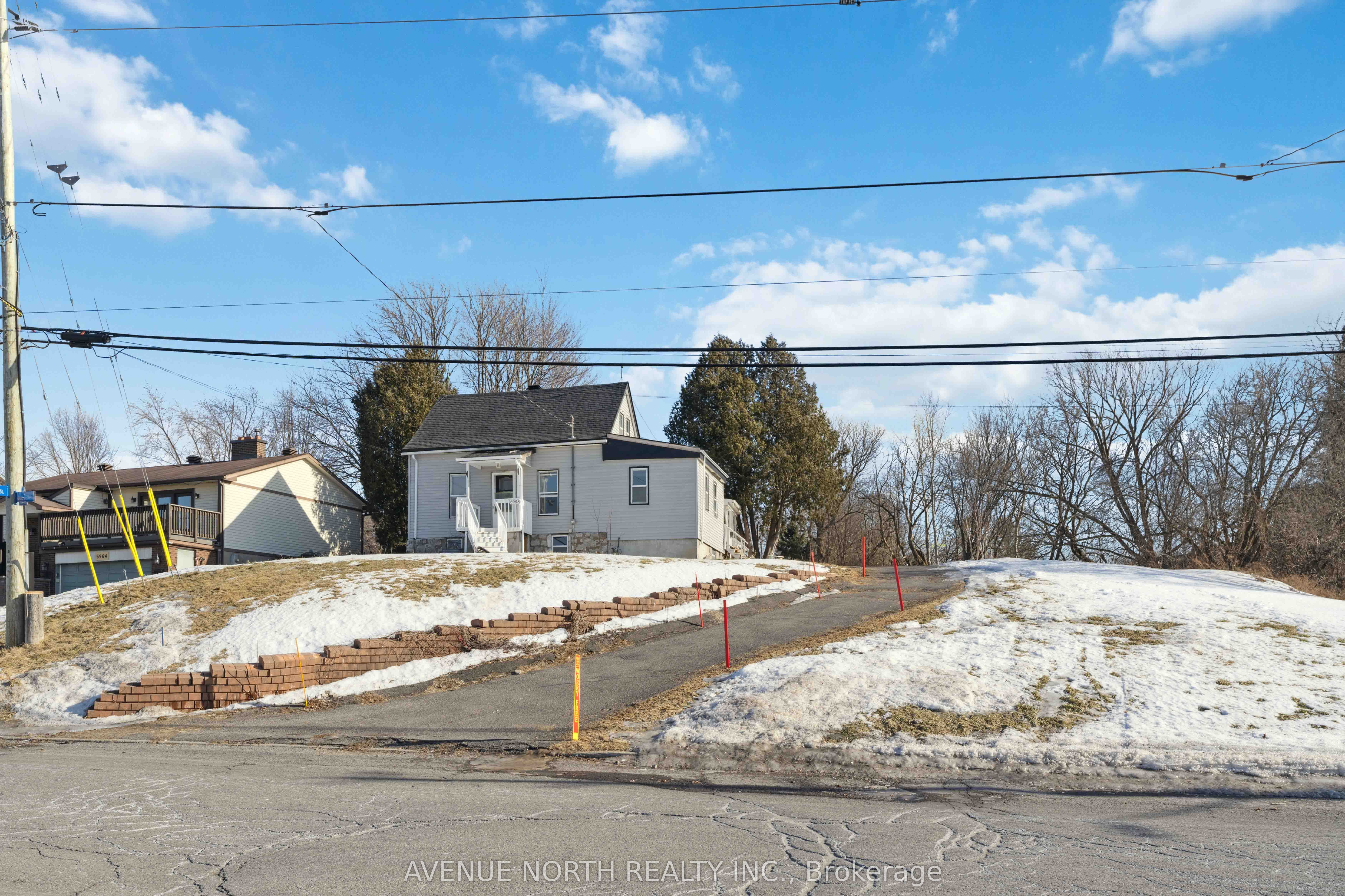 6958 Notre Dame Street, Ottawa, ON, K1C 1H7