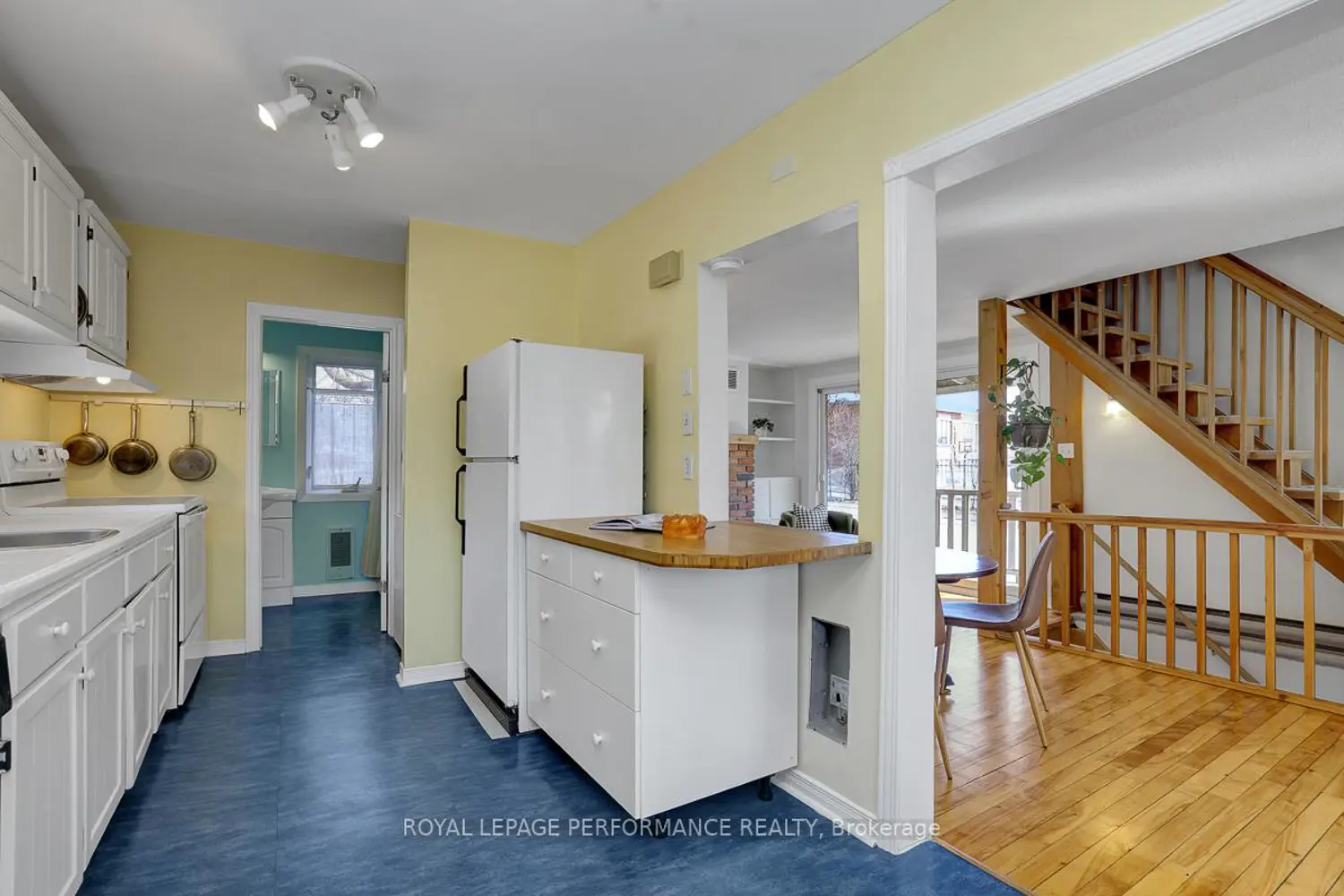 1141 North River Road photo 2