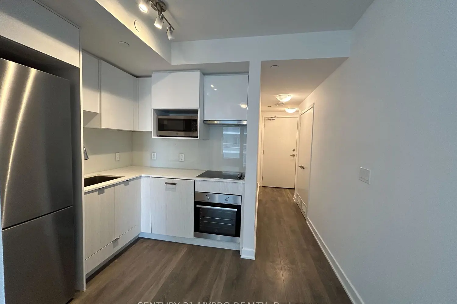 Additional image 3 of 195 Redpath Avenue 2714