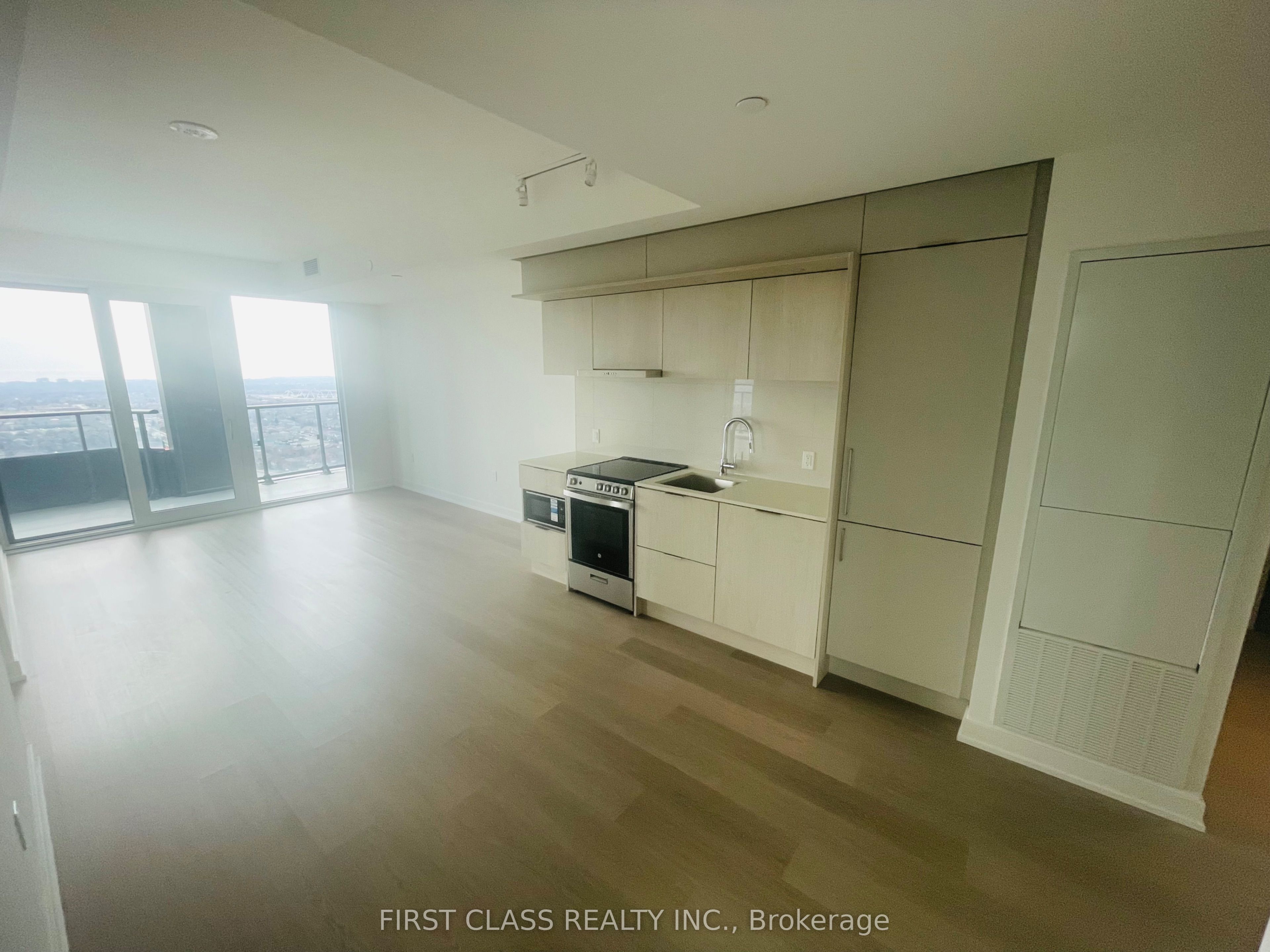 2608-448 Burnhamthorpe Road W, Mississauga, ON, L5B 0M3