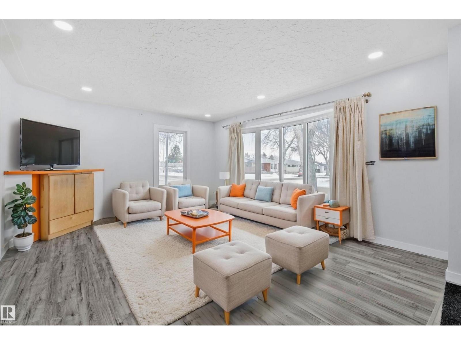 12002 37 Street NW, Edmonton, AB, T5W2C3