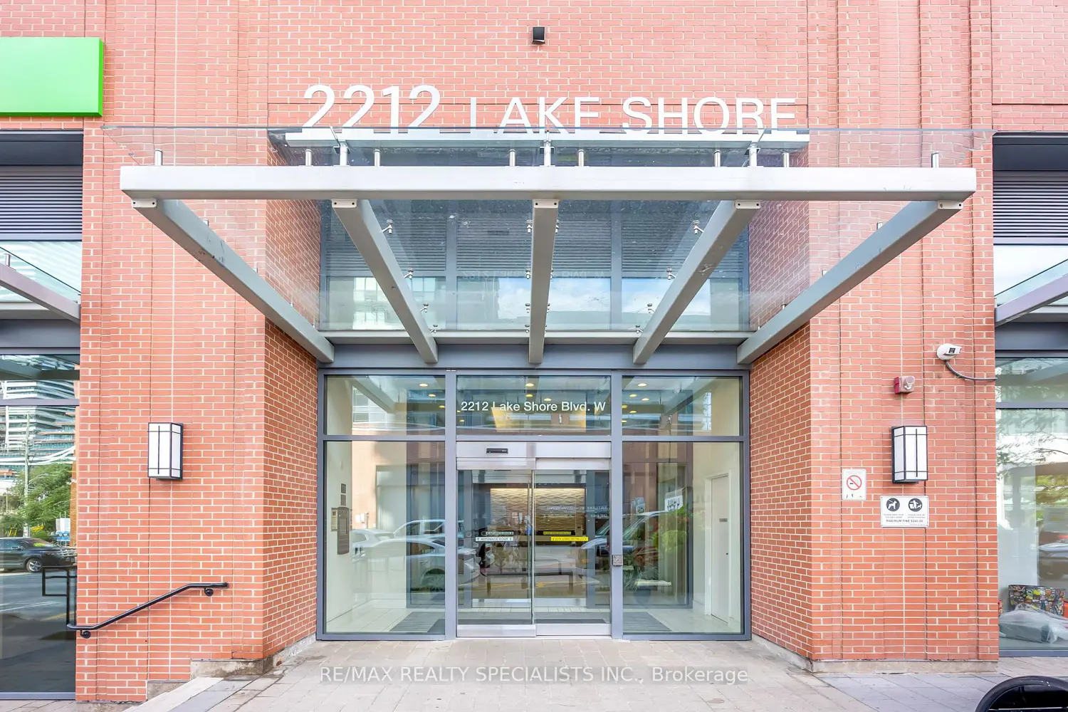 Additional image 8 of 2212 Lake Shore Boulevard 4304