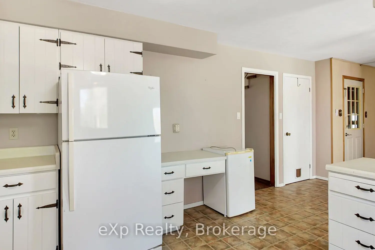 Additional image 3 of 251 4Th Avenue