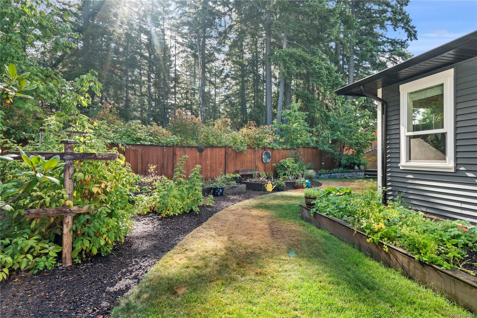 512 Martina Way, Nanaimo, BC, V9T 0E2 photo 3